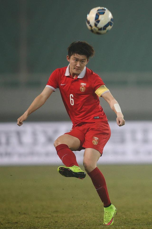 九游娱乐官网 -窗口期阿斯顿维拉复出首秀——中超节点到来；质疑声仍在；心理建设被强调 