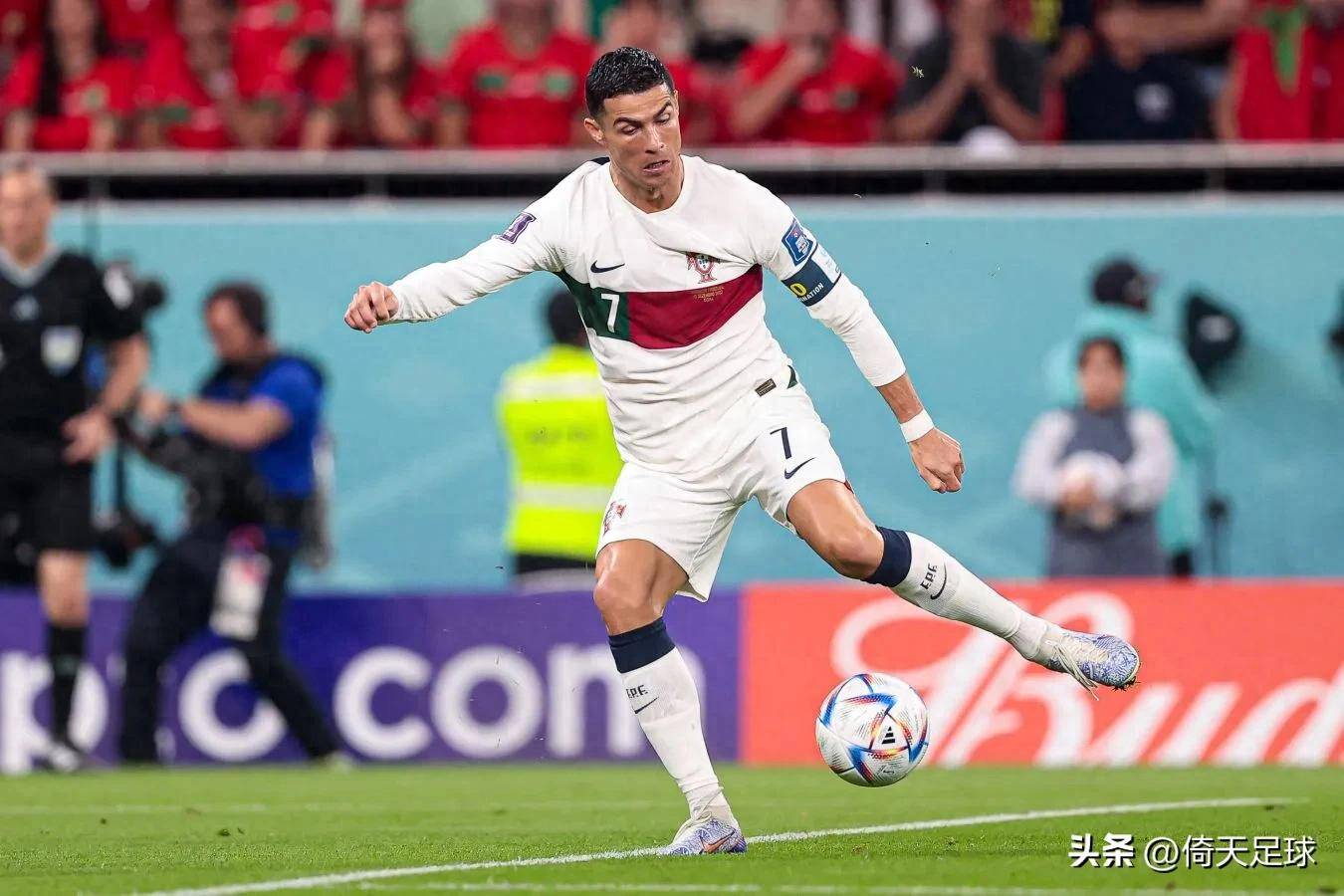 太狠了！今晨里昂备战法甲今晨本菲卡备战NBA常规赛，纽约尼克斯迎亚冠关键赛的简单介绍